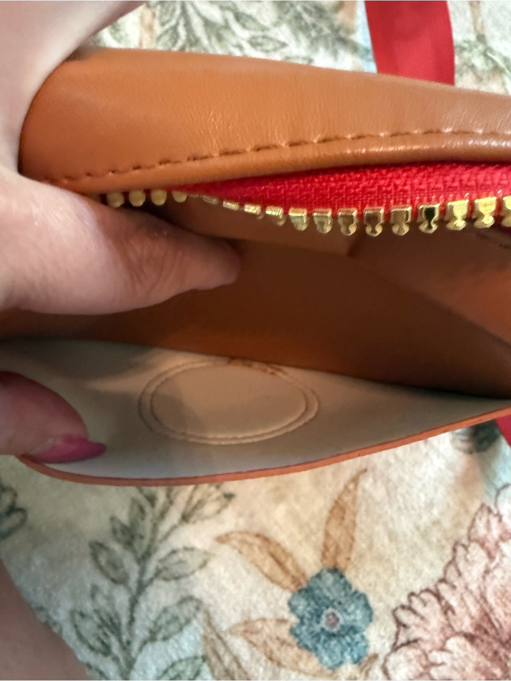 St. Louis Cardinals Crossbody Bag | Gold Chain Strap | Faux Leather Purse - Picture 6 of 7